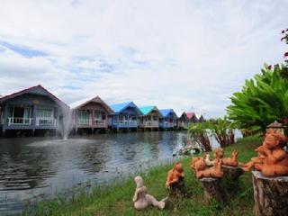 Baan Chay Namm Resort Bangkok Luaran gambar